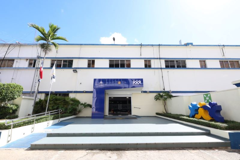 DGCP suspende contrato suscrito por el Intrant para instar de red de semáforos inteligentes por encontrar irregularidades