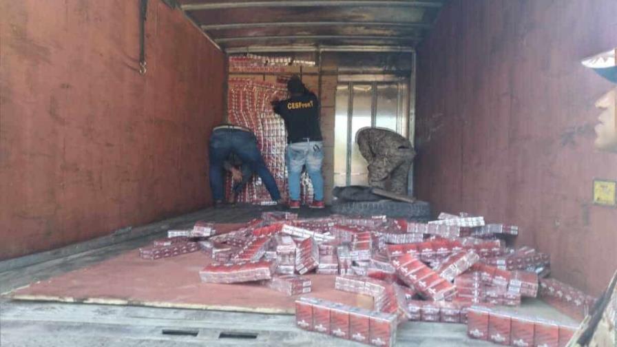 Cesfront informa apresa haitiano trató de entrar al país 252 mil cigarrillos ilegales