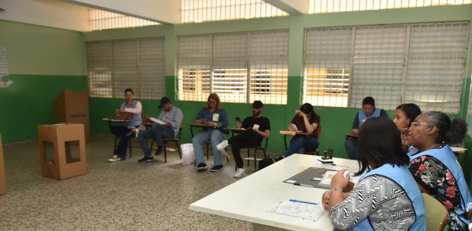 JCE aclara: partidos pueden tener delegados por nivel en colegios electorales
