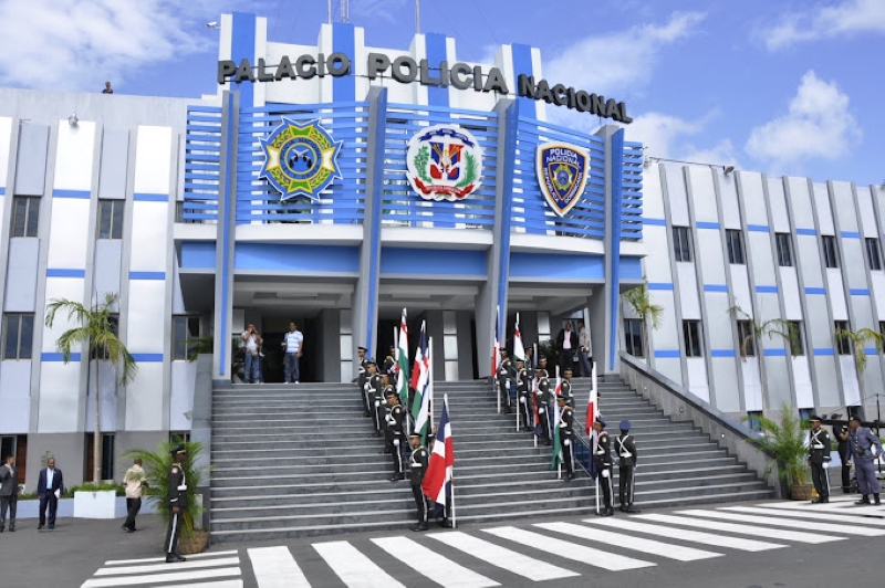 Director general PN felicita a sus agentes por su loable desempeño en el desfile y por los ascensos