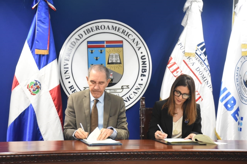 MESCYT y UNIBE suscriben convenio de colaboración para impartir primer doctorado en Investigación en Ciencias de la Salud y del Comportamiento