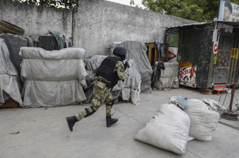 Persisten los tiroteos en las calles de Puerto Príncipe: Situación preocupante que demanda acción inmediata