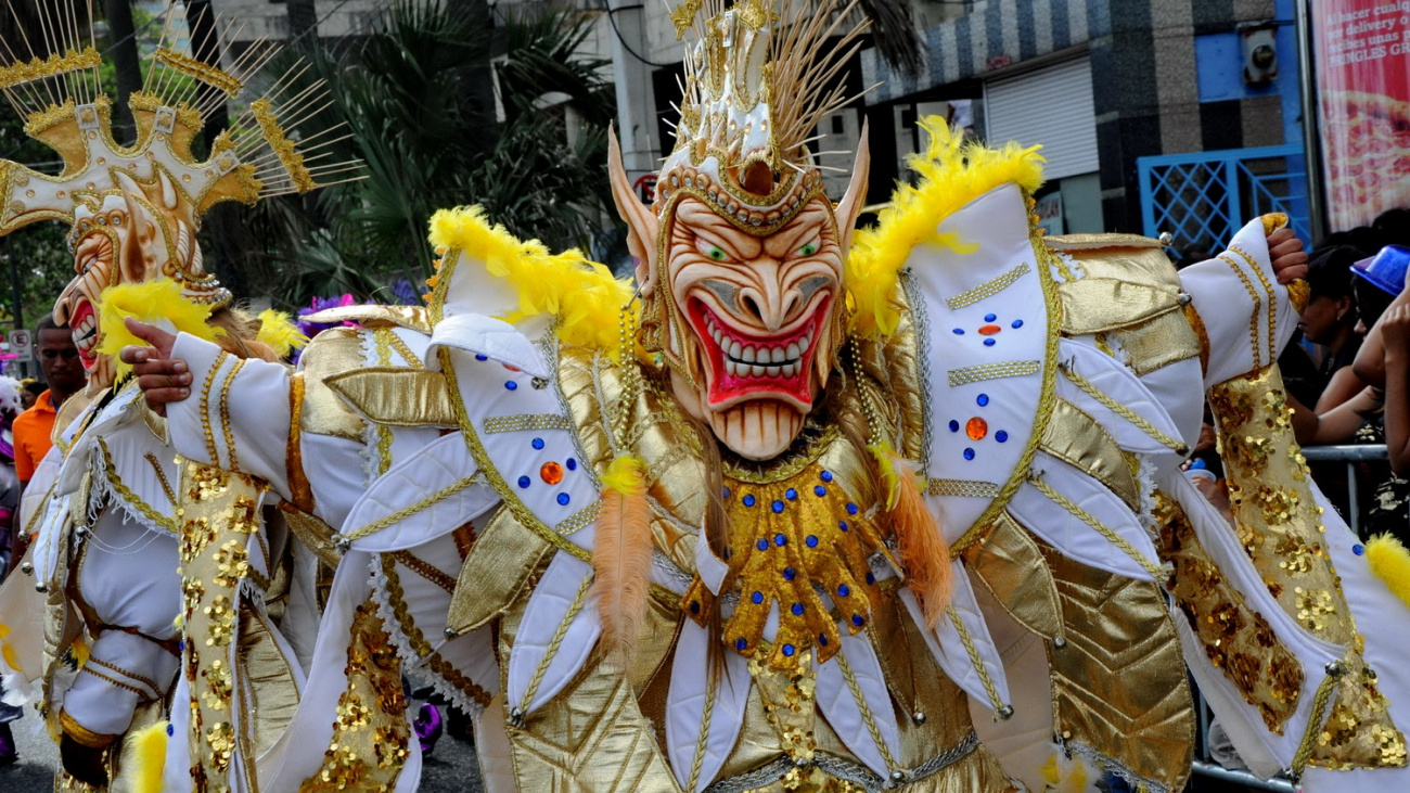 Cancelado Desfile Nacional de Carnaval por tragedia en Salcedo