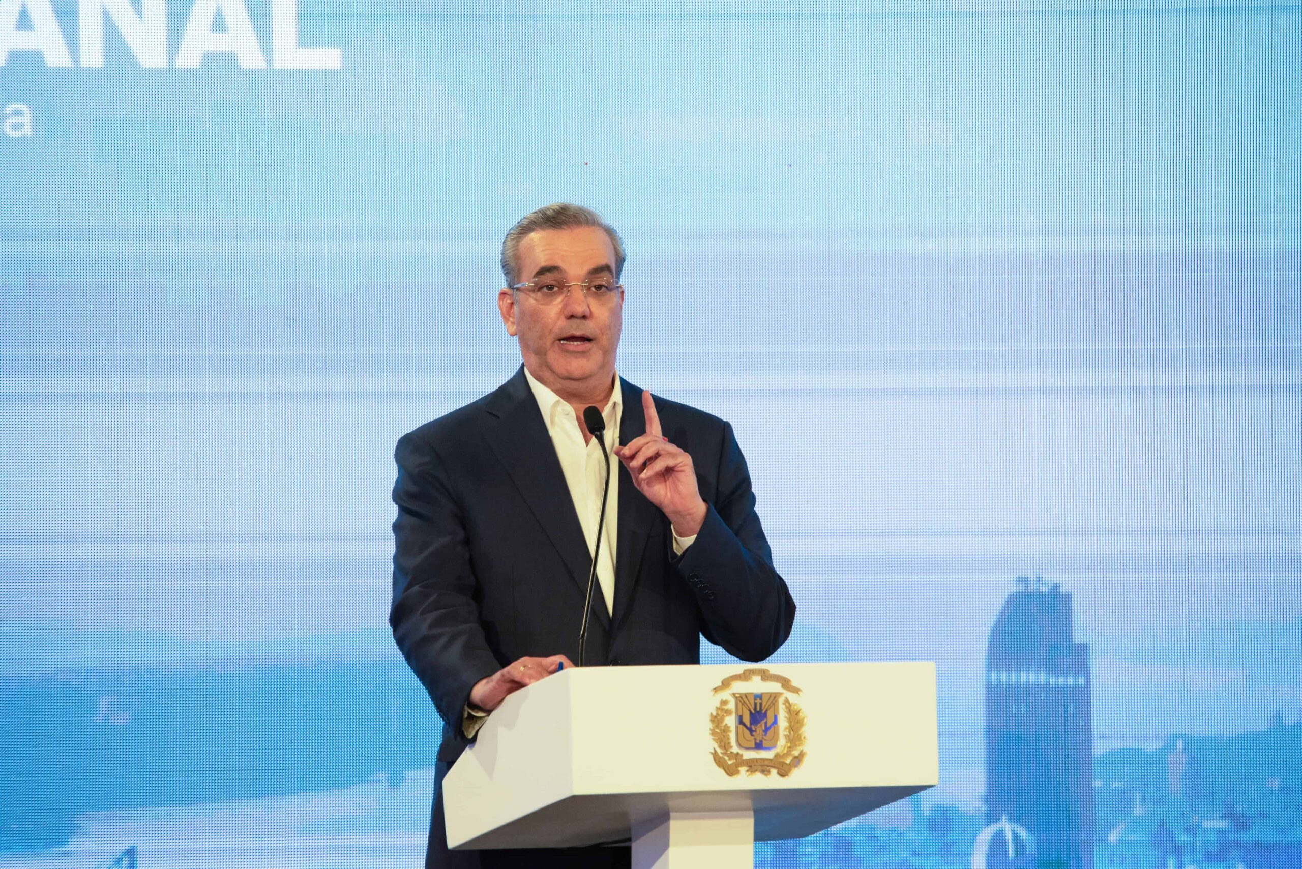 Presidente Abinader reafirma rechazo a campos de refugiados y deportaciones en RD