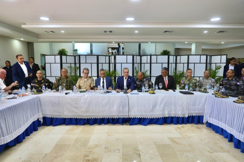 Presidente Abinader encabeza reunión de seguimiento al Plan de Seguridad Ciudadana