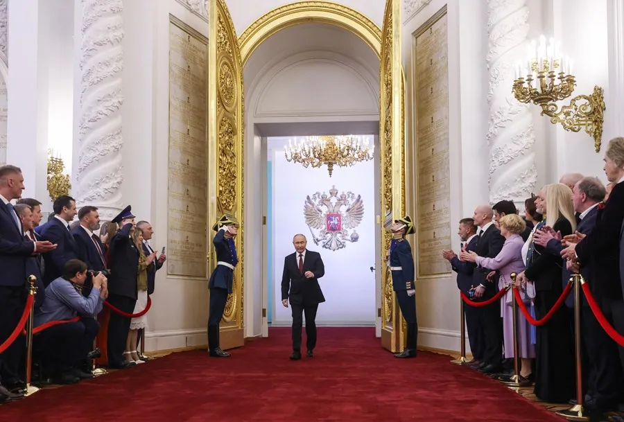 Putin inicia quinto mandato presidencial entre críticas internacionales