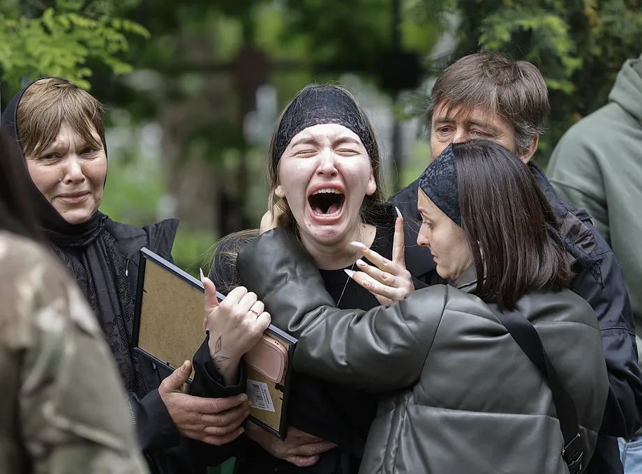 Ataque masivo de Rusia al sistema energético ucraniano desata nueva ola de violencia