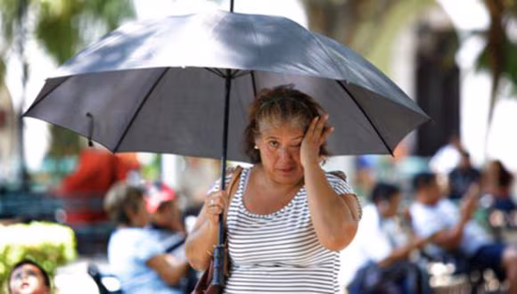 Onamet: Altas temperaturas y polvo sahariano persistirán en los próximos días