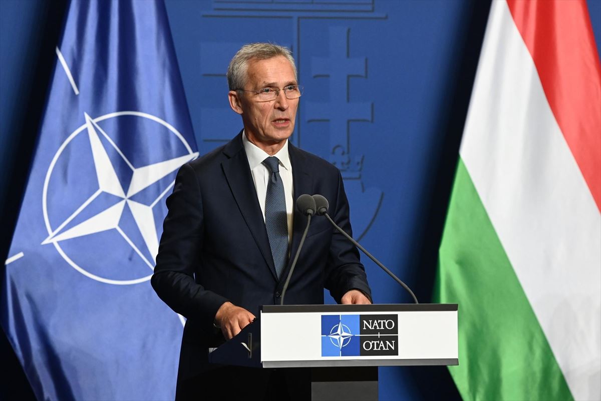 La OTAN sopesa desplegar más armas nucleares ante amenazas de Rusia y China