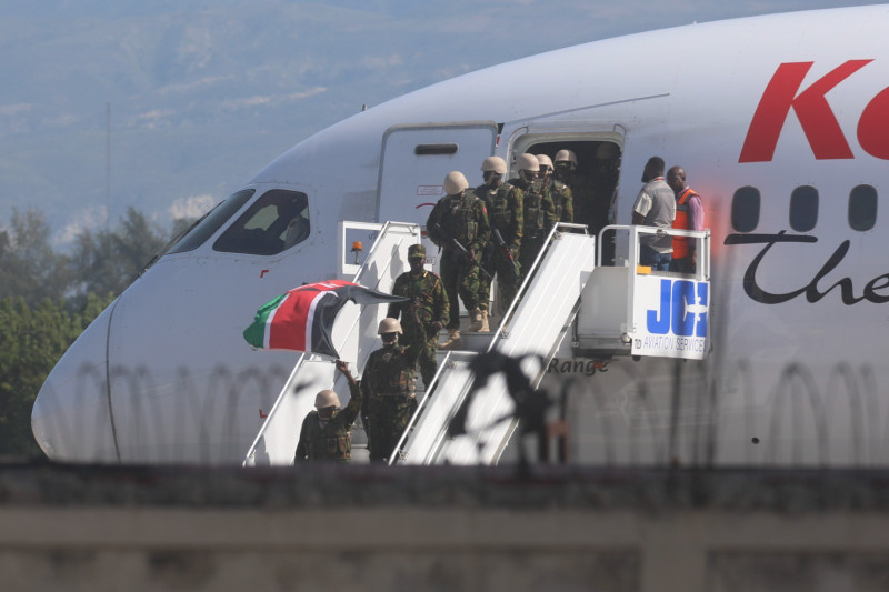 Policías Kenianos Llegan a Haití para Misión de Seguridad Internacional