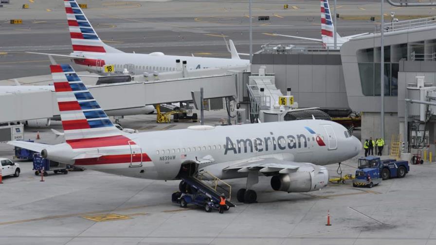 Falla global de Microsoft causa la cancelación de más de 100 vuelos en aeropuertos de Nueva York