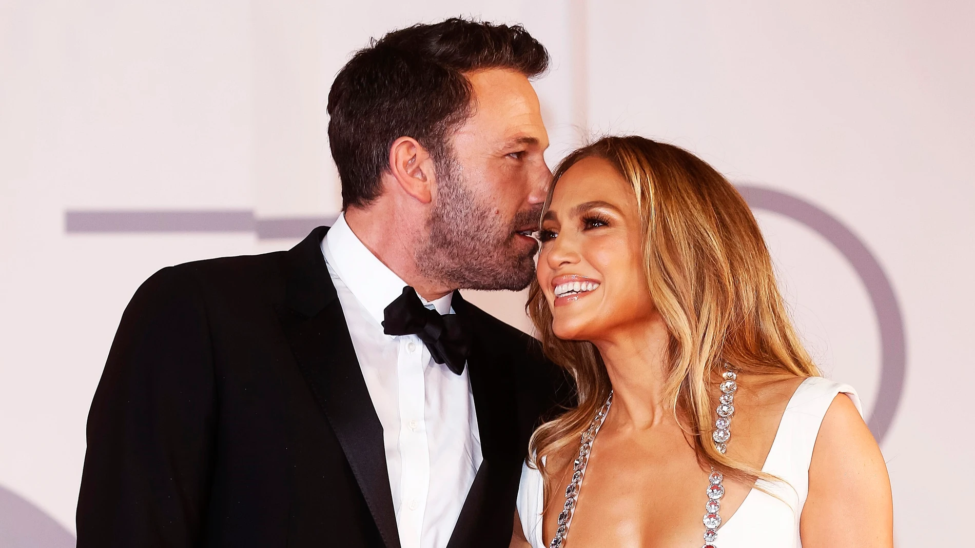 Jennifer López solicita oficialmente el divorcio de Ben Affleck