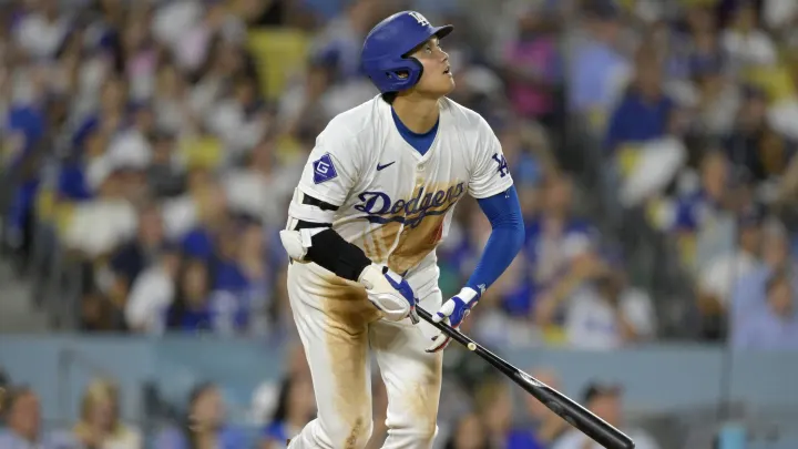 Shohei Ohtani hace historia con grand slam y entra al club 40-40 en la victoria de los Dodgers