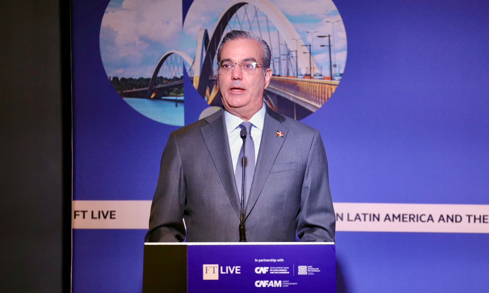 Abinader busca atraer inversiones en la Conferencia de Infraestructura de la CAF y el Financial Times en Nueva York