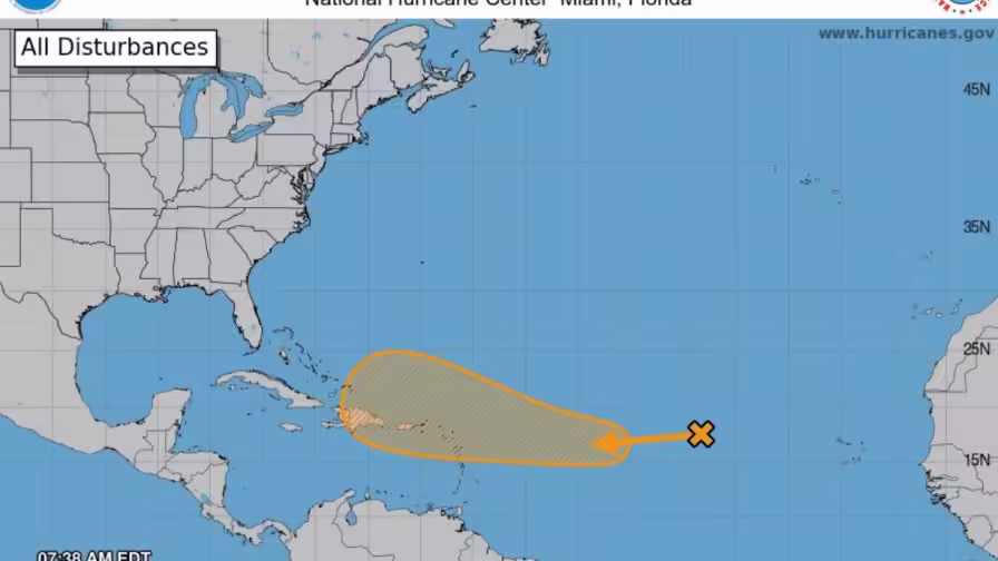 Sistema de baja presión en el Atlántico incrementa posibilidad de convertirse en ciclón tropical