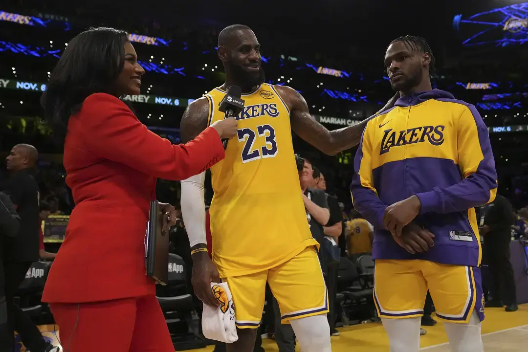 LeBron James y Bronny Hacen Historia en la NBA