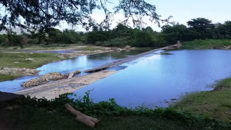 Más de 300 haitianos desalojan a pescadores dominicanos en río Bajabonico