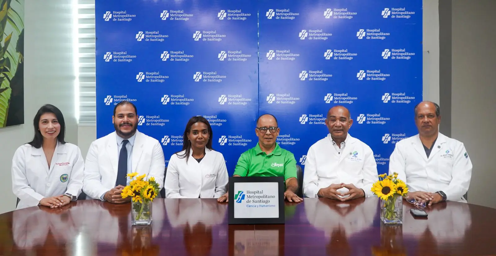 Primer paciente con Parkinson en RD recupera movilidad tras cirugía innovadora en el HOMS