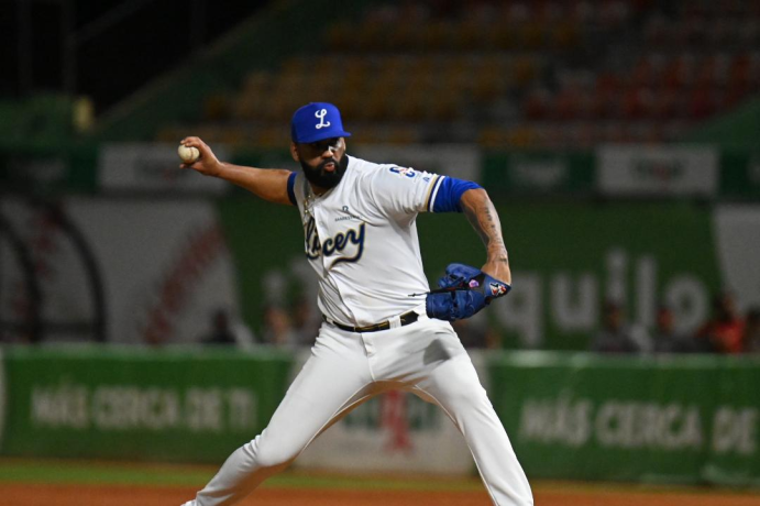Tigres del Licey blanquean al Escogido con brillante labor monticular