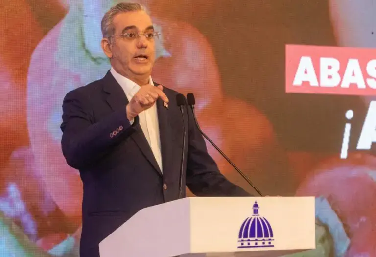Abinader resalta la importancia de «Construyendo RD» para la dominicanización de la mano de obra en el sector construcción