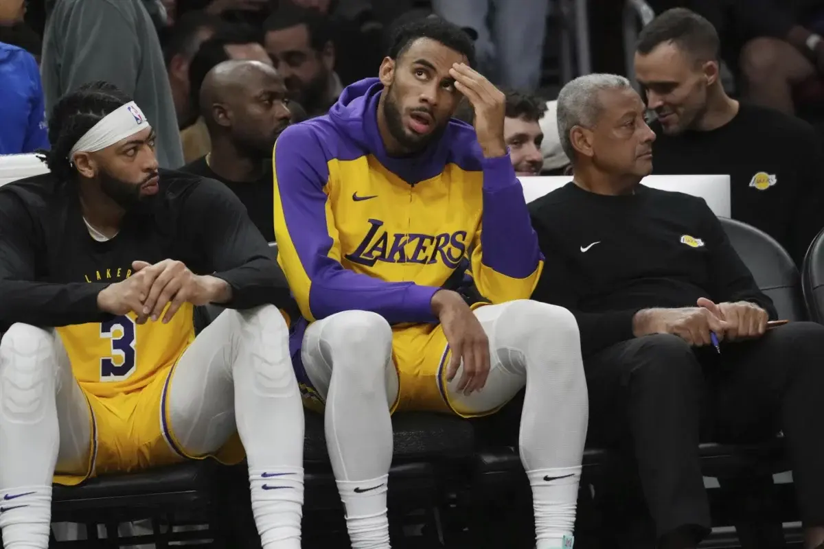 Los Lakers enfrentan su peor racha histórica tras dos derrotas aplastantes