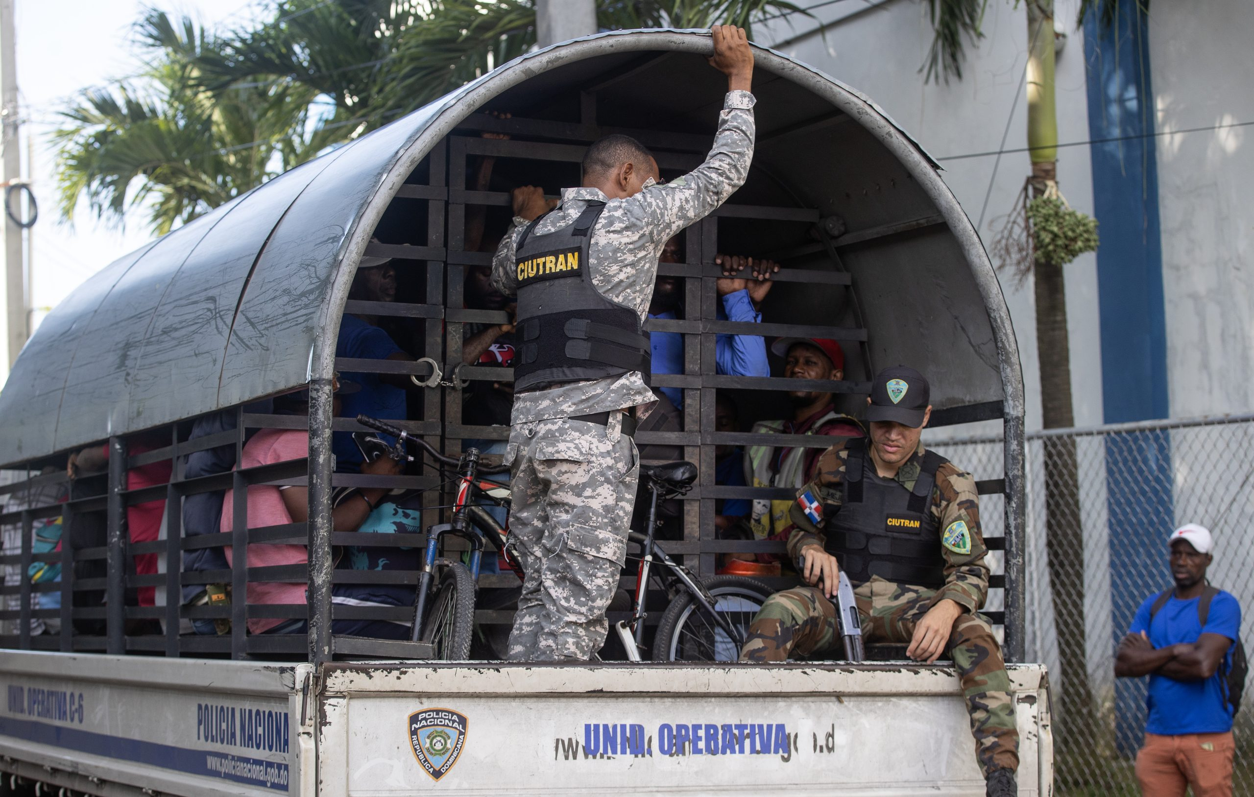 RD repatria más de 7,000 extranjeros en una semana como parte de política migratoria más estricta