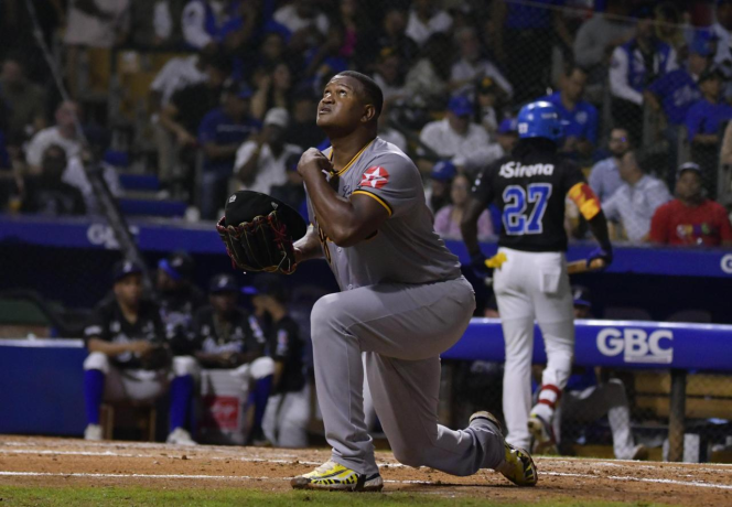 Águilas vencen 4-3 al Licey con destacada actuación de Aderlin Rodríguez y Enny Romero
