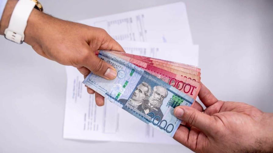 Banreservas realiza doble pago por error a empleados del Ministerio de Medio Ambiente
