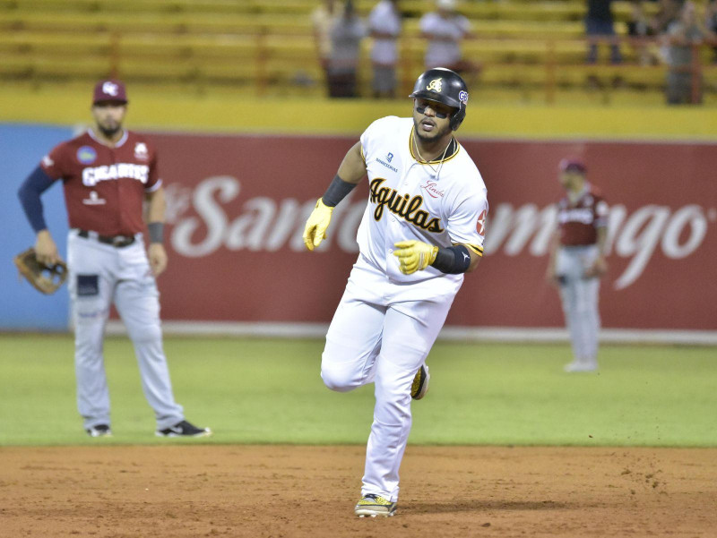 Juan Lagares brilla con Grand Slam y las Águilas vencen 8-2 a los Gigantes
