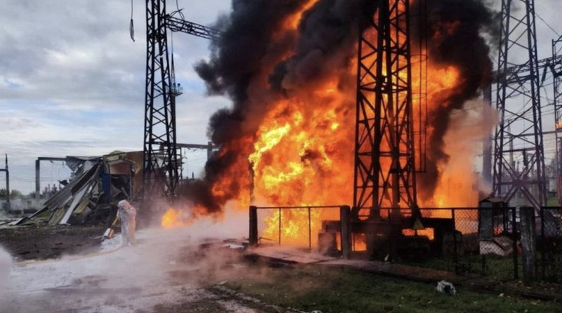 Ataques masivos de Rusia dejan a Ucrania sin electricidad en Navidad
