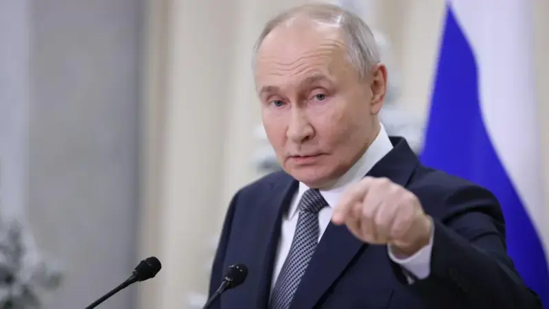 Putin se disculpa por caída de avión en espacio aéreo ruso que dejó 38 muertos