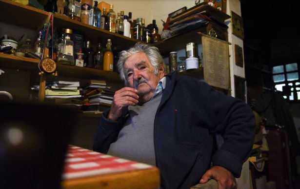 José Mujica Anuncia que se Está «Muriendo» y No Recibirá Más Tratamientos ni Entrevistas
