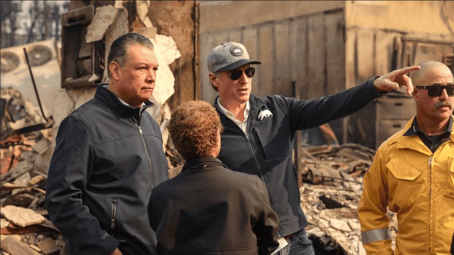 Gavin Newsom Critica a Trump por Politizar los Incendios en California