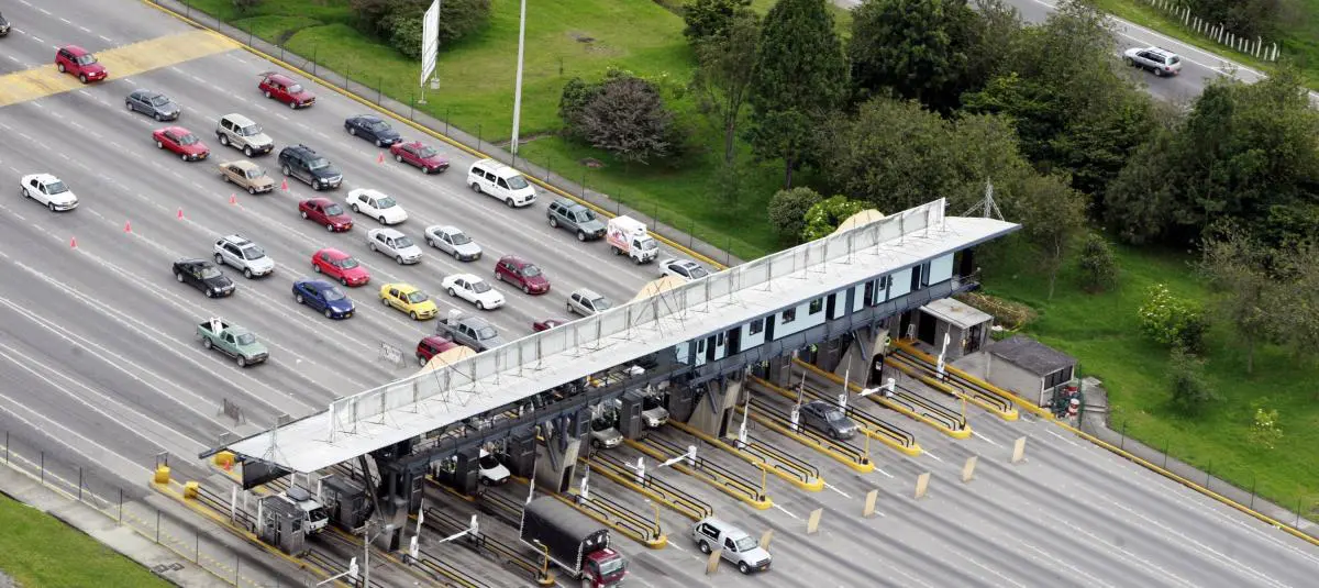 Ajustes en Tarifas de Peaje: Una Tendencia Global para Garantizar Infraestructuras Viales Sostenibles