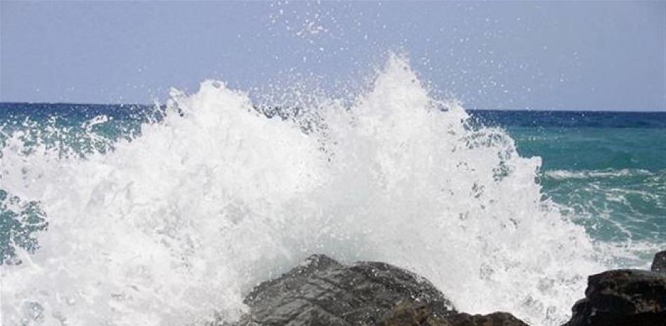 Indomet pronostica lluvias dispersas y alerta por oleaje peligroso este sábado