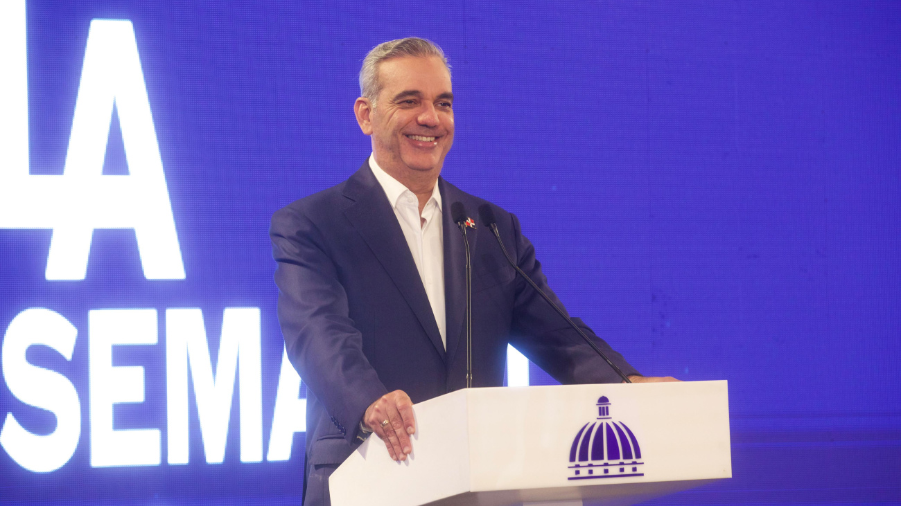 Abinader anuncia propuesta de aumento salarial de al menos un 20% para empleados no sectorizados