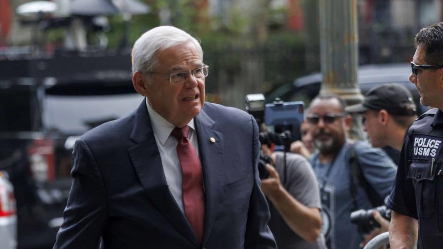 Bob Menéndez enfrenta posible condena de 15 años por caso de soborno