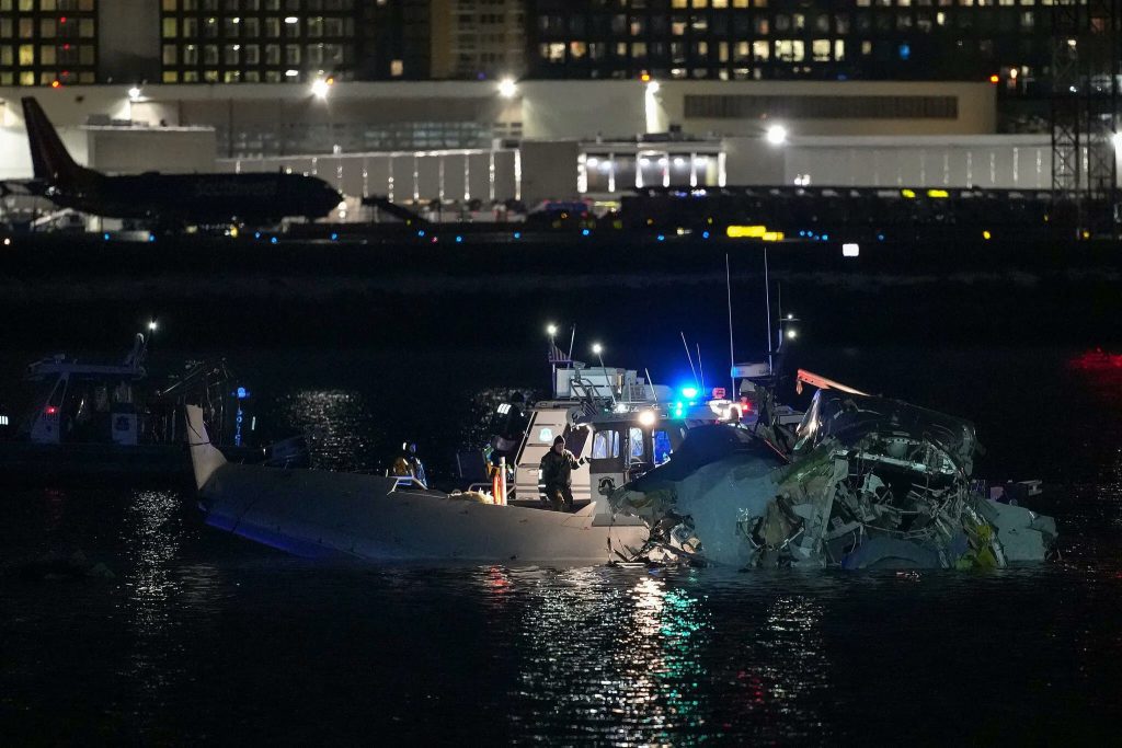 Varios patinadores y entrenadores rusos a bordo del avión que chocó con un helicóptero en Washington