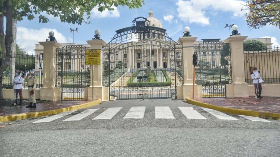 Luis Abinader nombra a Reinaldo Rafael Espinal como embajador en Vietnam