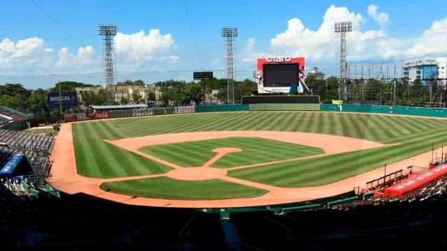 El Estadio Quisqueya: 70 Años de Historia y Desafíos en sus Instalaciones