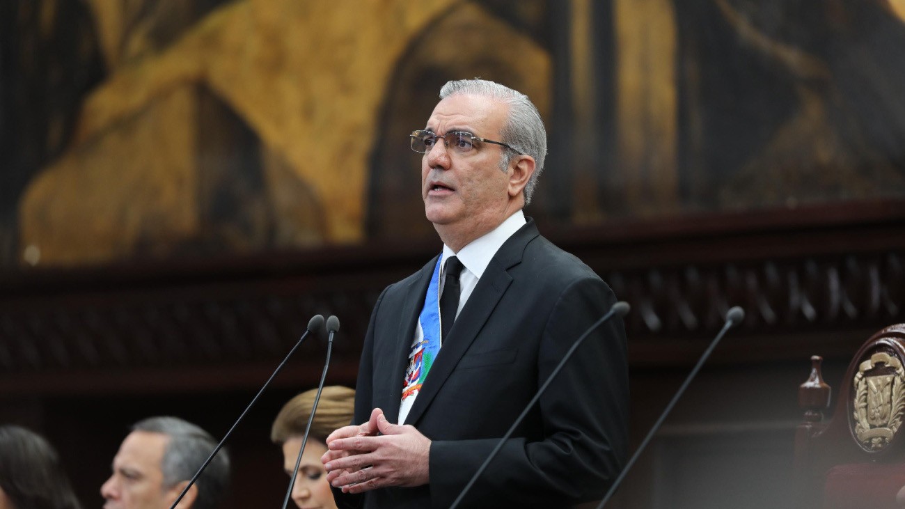 Luis Abinader presenta avances en infraestructura deportiva y apoyo a atletas durante su rendición de cuentas