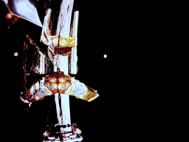 Receptor italiano en la sonda ‘Blue Ghost’ logra conexión con la Tierra desde la Luna
