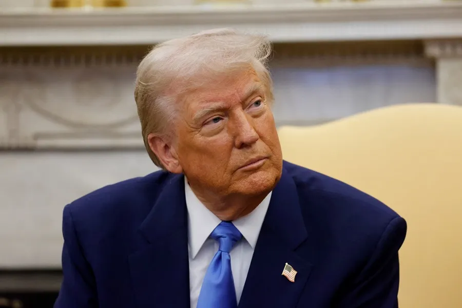 Juez federal ordena la reincorporación de empleados despedidos por la Administración Trump